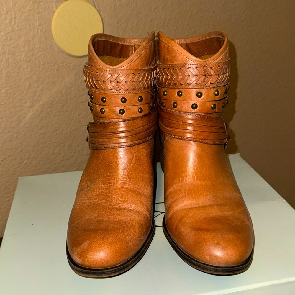 Jessica Simpson Boots - Size: 9.5M